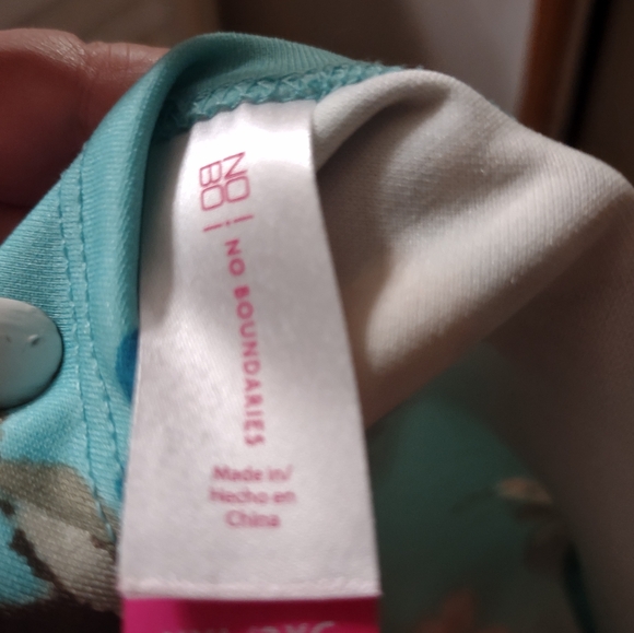 Dress - Picture 3 of 3